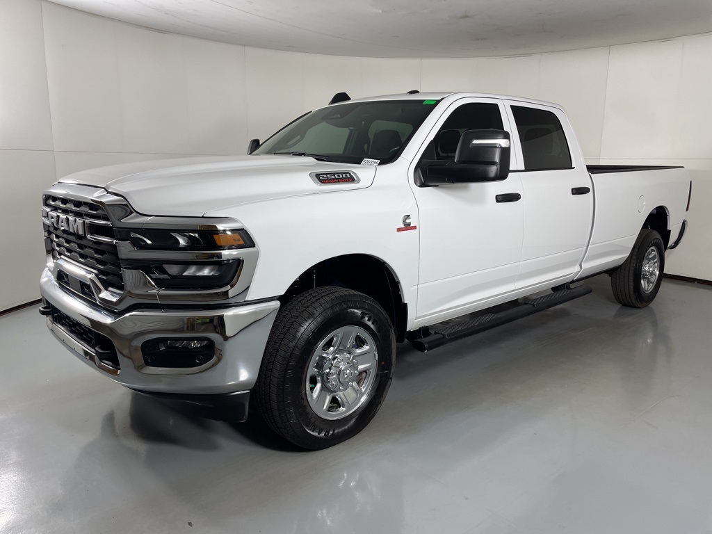 2026 Ram 2500 Tradesman photo 4