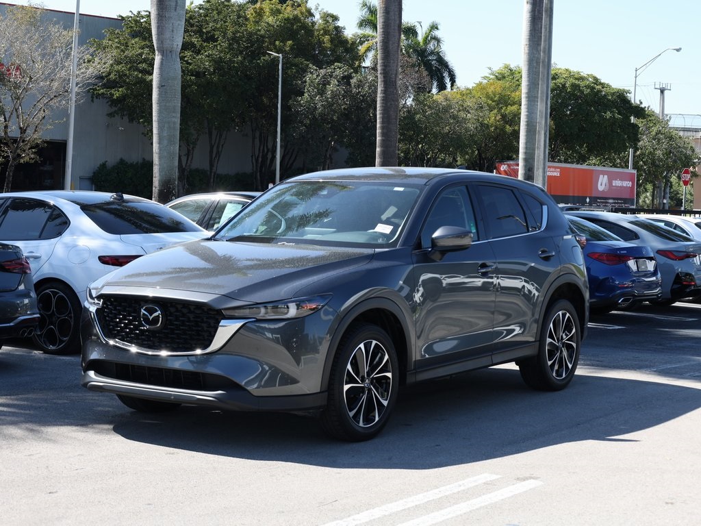2023 Mazda CX-5 S Premium package