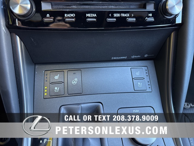 2023 Lexus IS 350 F SPORT photo 14