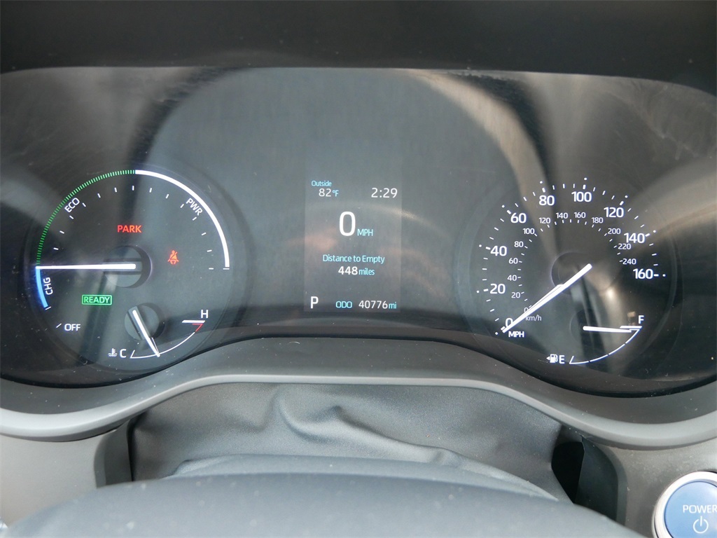 2024 Toyota Sienna XLE photo 19