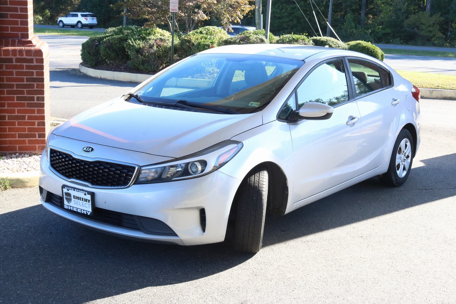 2017 Kia Forte LX Base photo 2