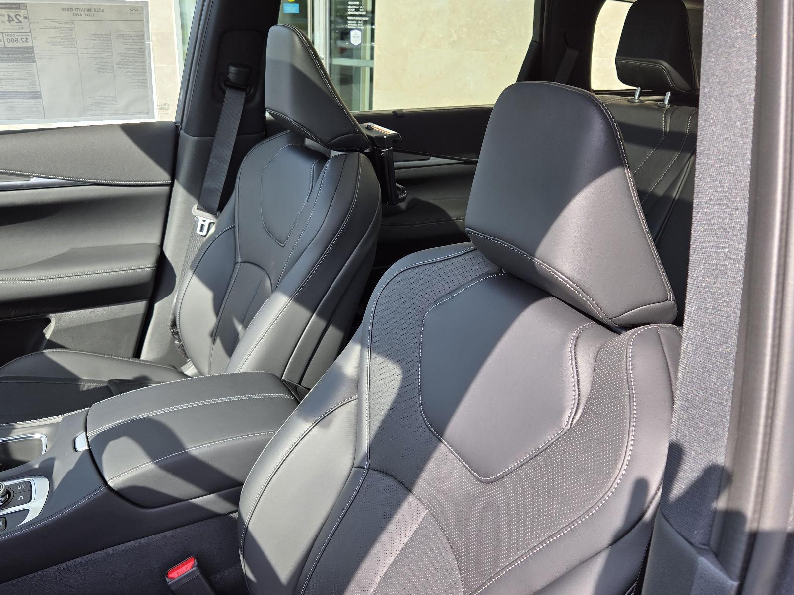 2026 Infiniti QX60 Luxe AWD photo 6