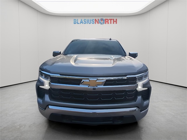 2023 Chevrolet Silverado 1500 LT photo 3
