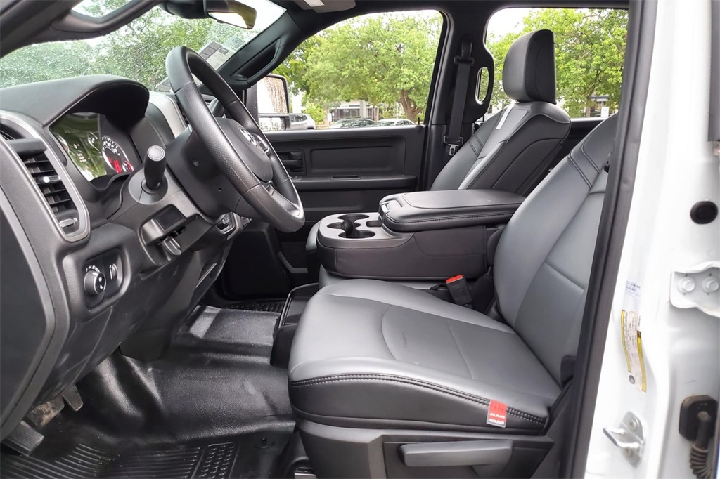 2025 Ram 2500 Tradesman photo 8