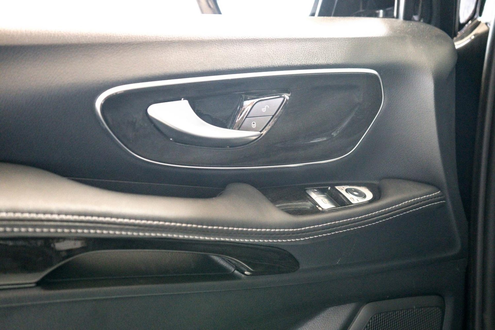 2023 Mercedes Benz Metris Passenger Van photo 14