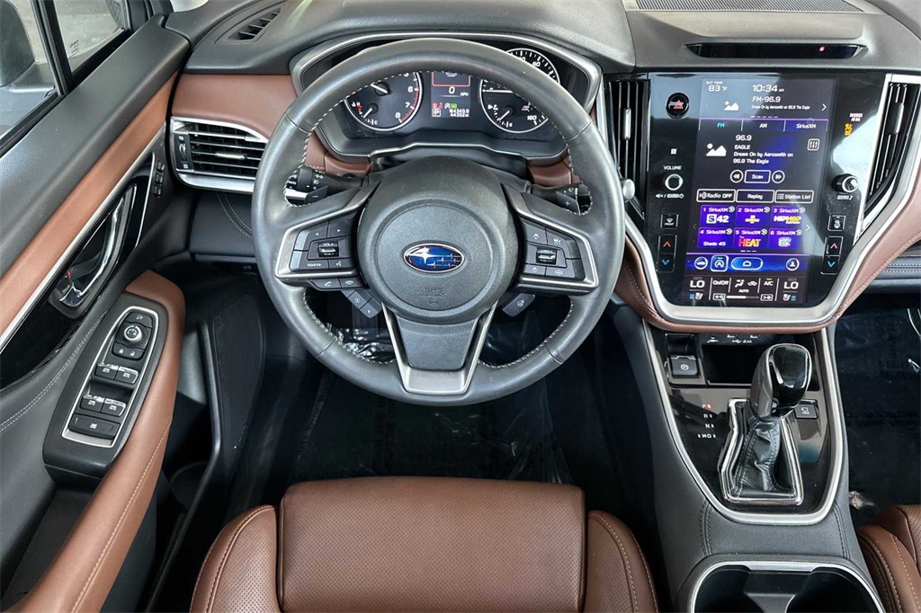 2022 Subaru Outback Touring XT photo 16