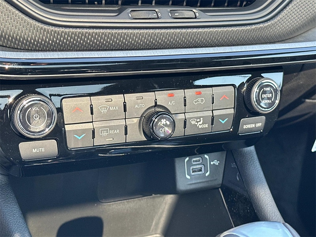 2025 Jeep Compass Limited photo 19