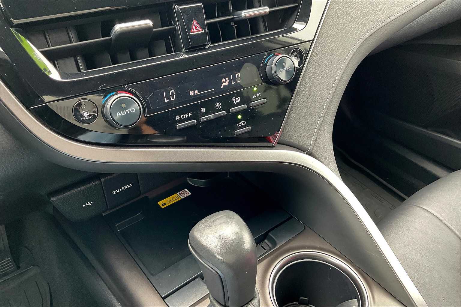 2024 Toyota Camry XSE V6 photo 30