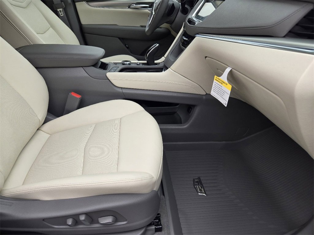 2025 Cadillac XT5 Premium Luxury photo 13