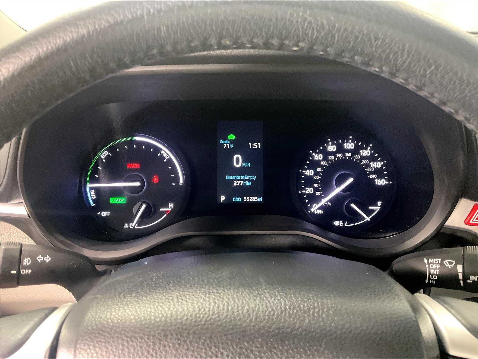 2022 Toyota Sienna XLE photo 25