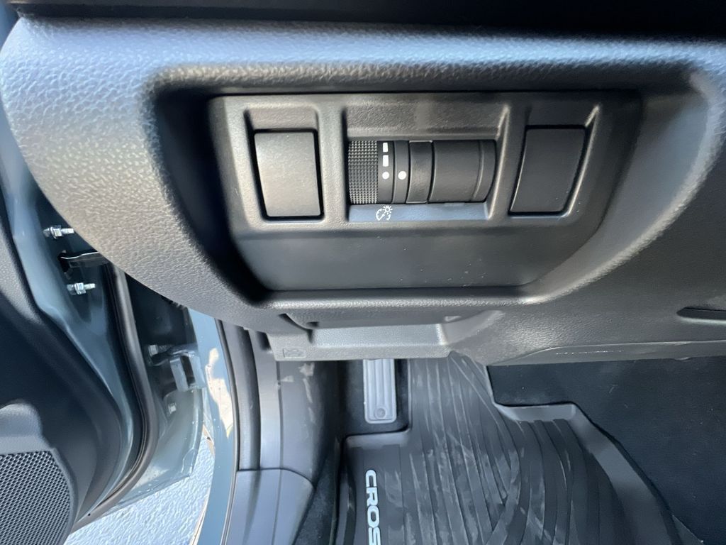 2025 Subaru Crosstrek Premium photo 16