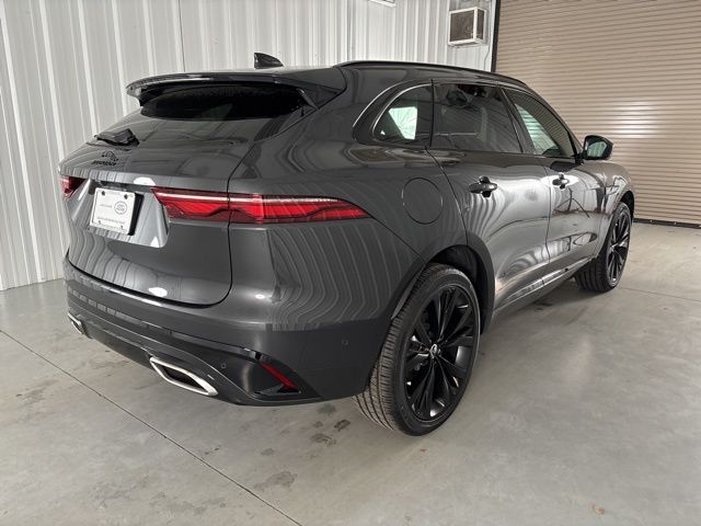 2025 Jaguar F-PACE P400 R-Dynamic S photo 6