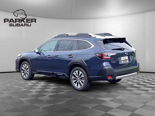 2025 Subaru Outback Touring XT photo 3