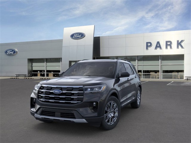 2025 Ford Explorer photo 2