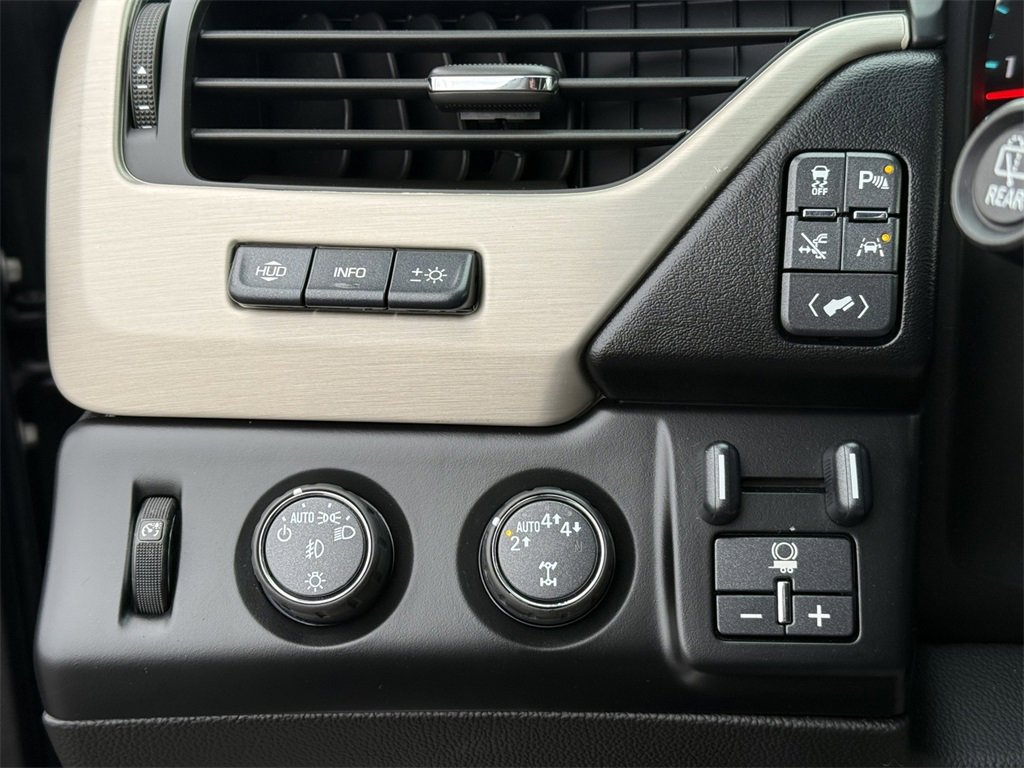 2018 GMC YUKON - Image 17