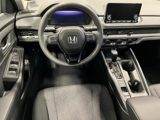 2025 Honda Accord 1.5T LX photo 13