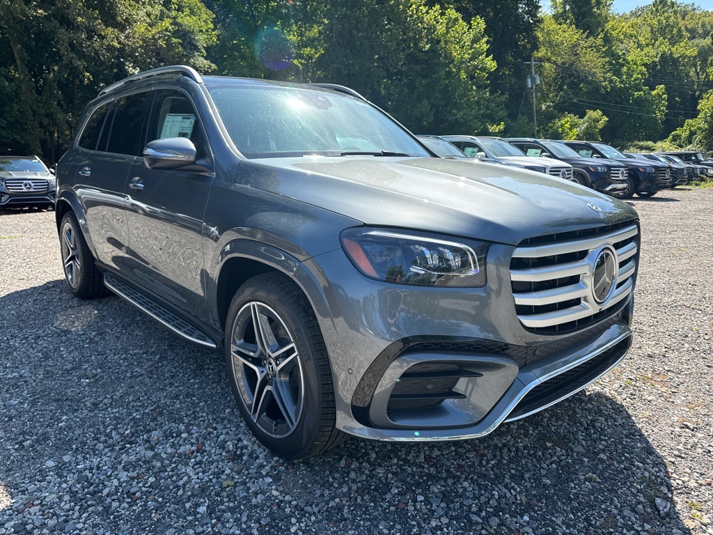 2026 Mercedes-Benz GLS Base's photo