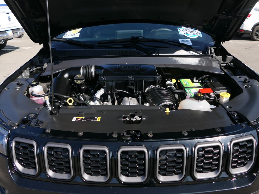 2025 Jeep Compass Latitude photo 21