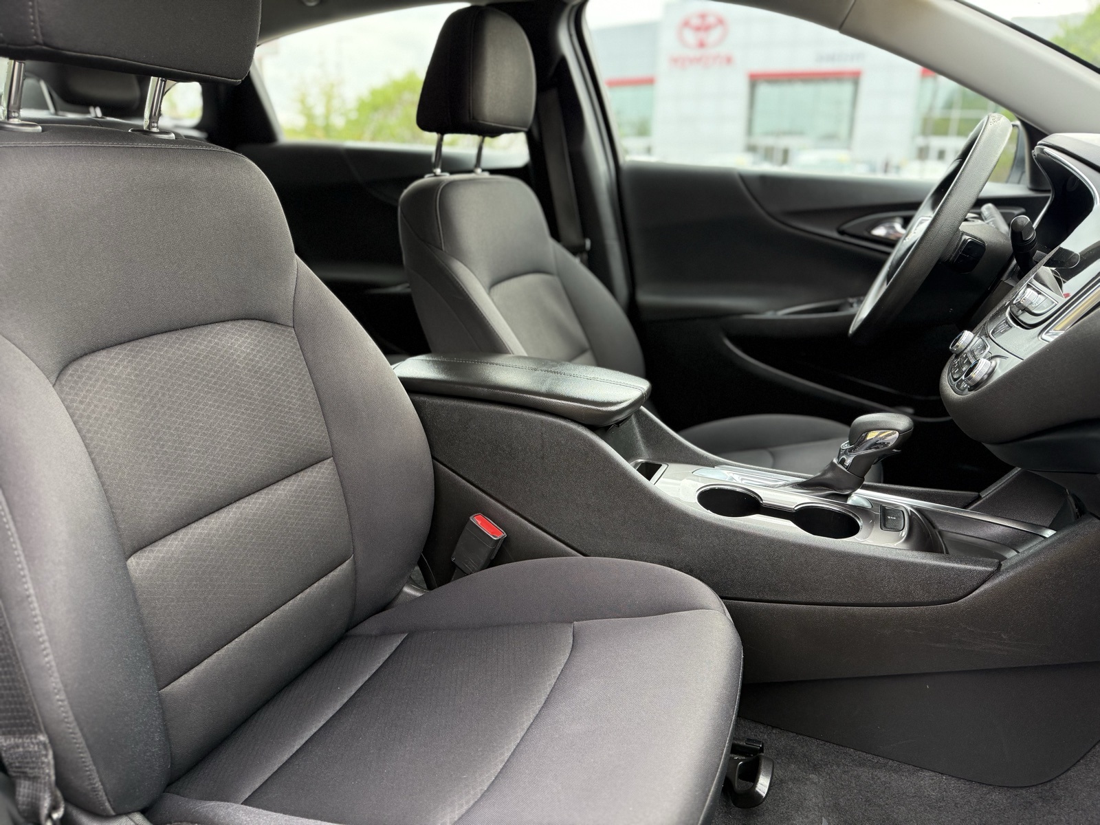2021 Chevrolet Malibu 1LT photo 4
