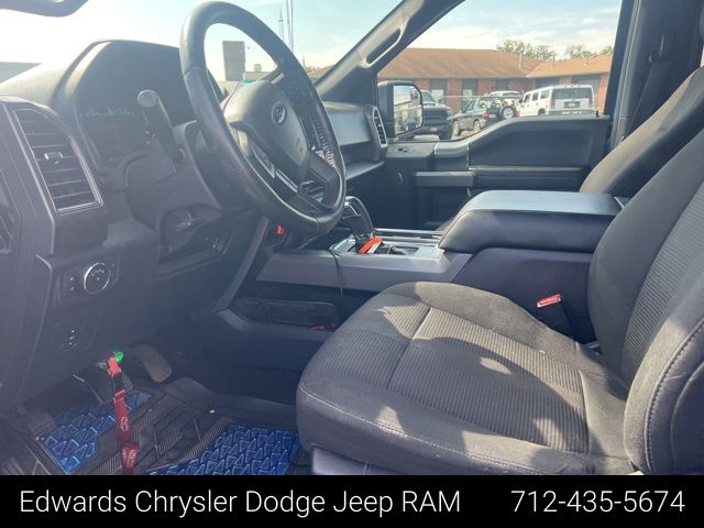 2017 Ford F-150 XLT photo 31