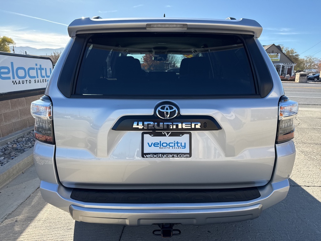 2023 Toyota 4Runner TRD Off-Road photo 4