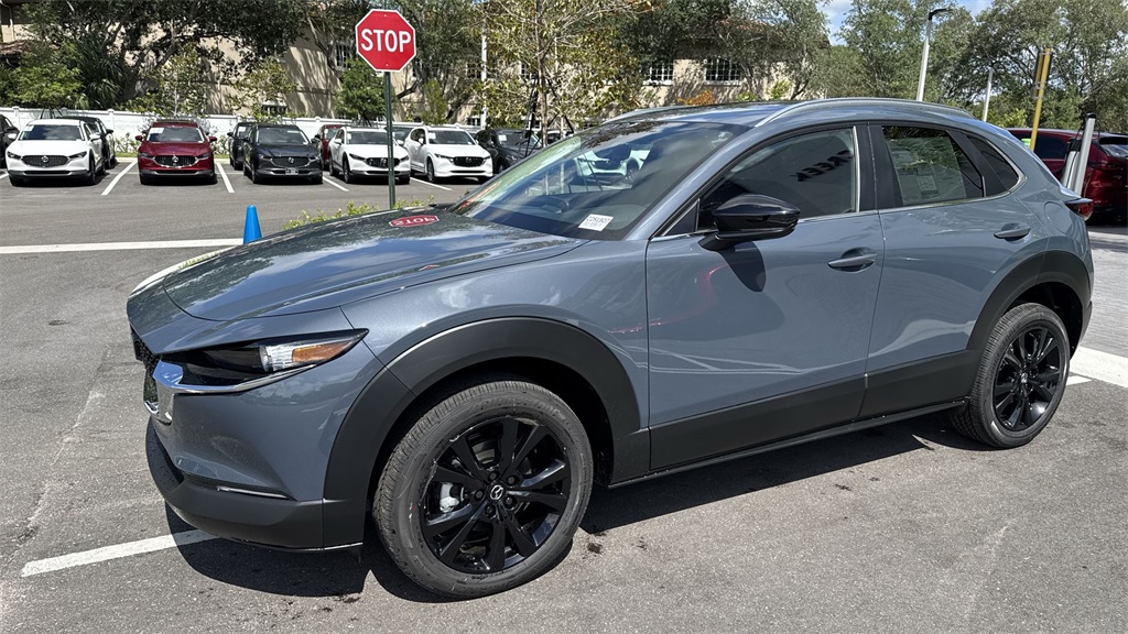 2025 Mazda CX-30 2.5 S Carbon photo 10
