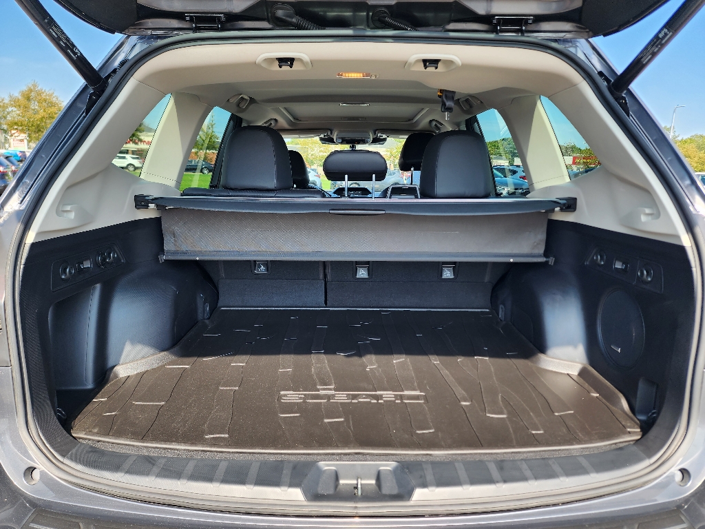 2023 Subaru Forester Limited photo 4