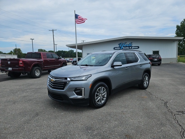 2023 Chevrolet Traverse Leather photo 2