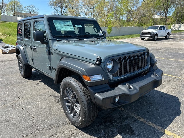 2025 Jeep Wrangler Sport S photo 3