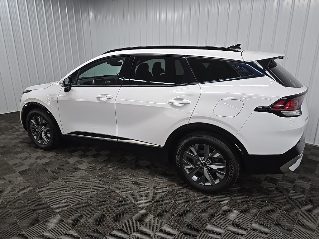 2023 Kia Sportage SX photo 3