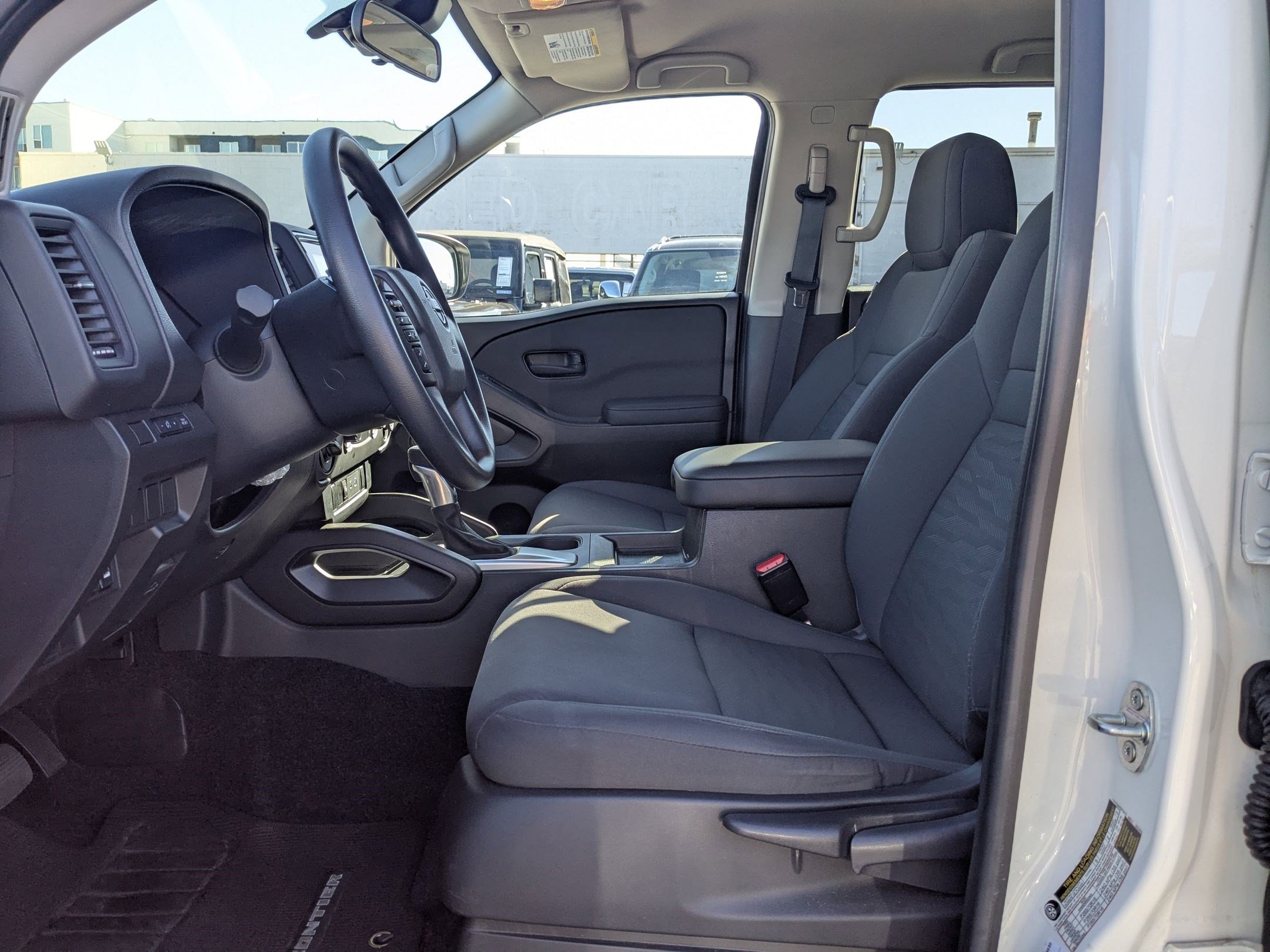 2024 Nissan Frontier S photo 22