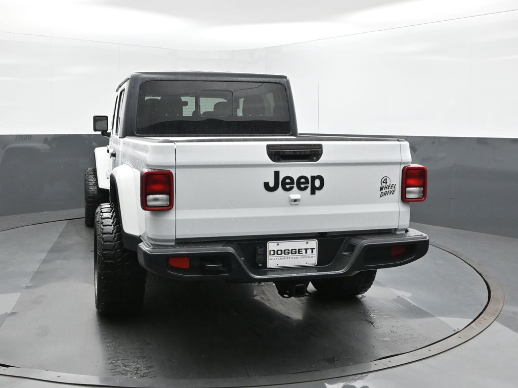 2021 Jeep Gladiator Willys photo 7