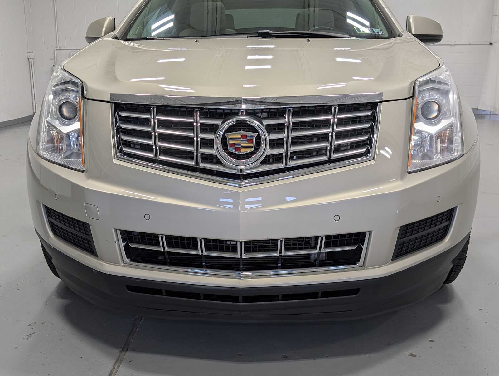 Used 2013 Cadillac SRX Luxury Collection with VIN 3GYFNGE37DS647267 for sale in Greensburg, PA