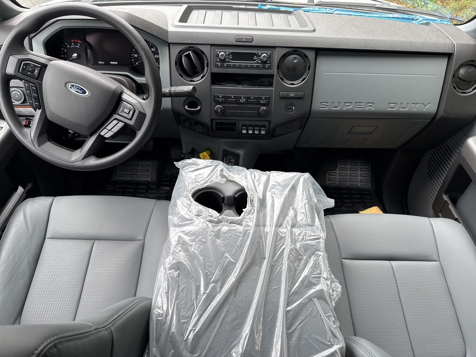 2026 Ford F-750 photo 2