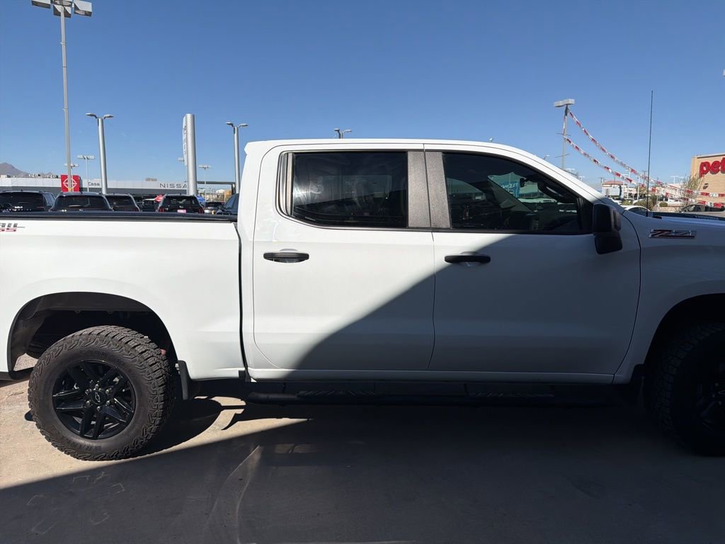 2024 Chevrolet Silverado 1500 Custom Trail Boss photo 3