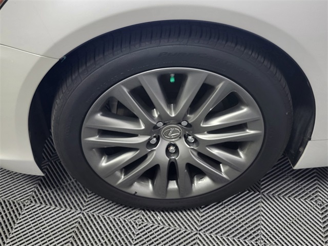 2016 Lexus LS 460 photo 24