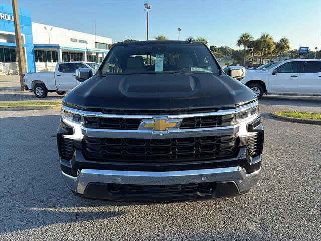 2026 Chevrolet Silverado 1500 LT photo 2