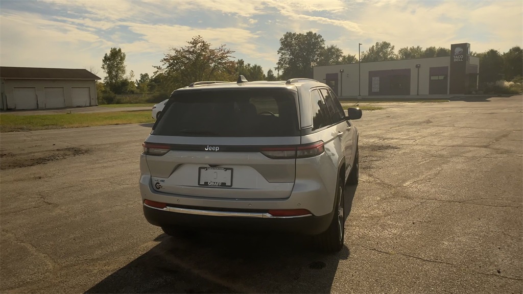 2022 Jeep Cherokee Limited 4xe photo 7