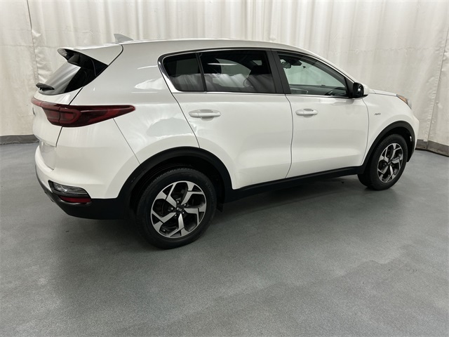 2022 Kia Sportage LX photo 3