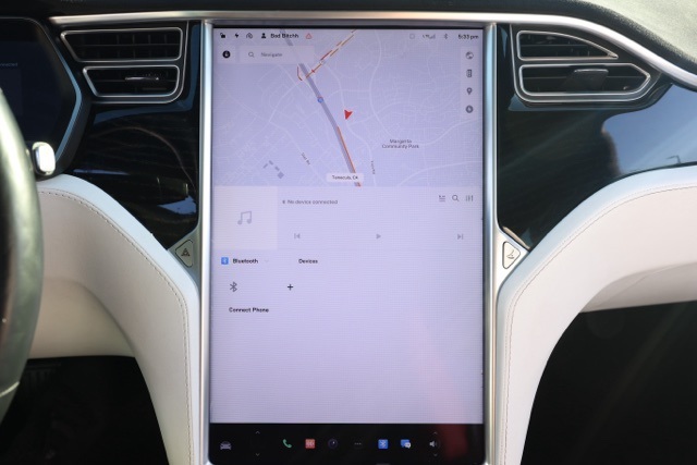 2017 Tesla Model S 75D photo 24