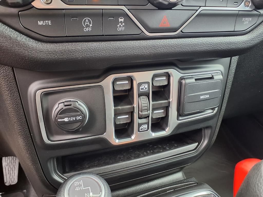 2025 Jeep Wrangler Sport S photo 8