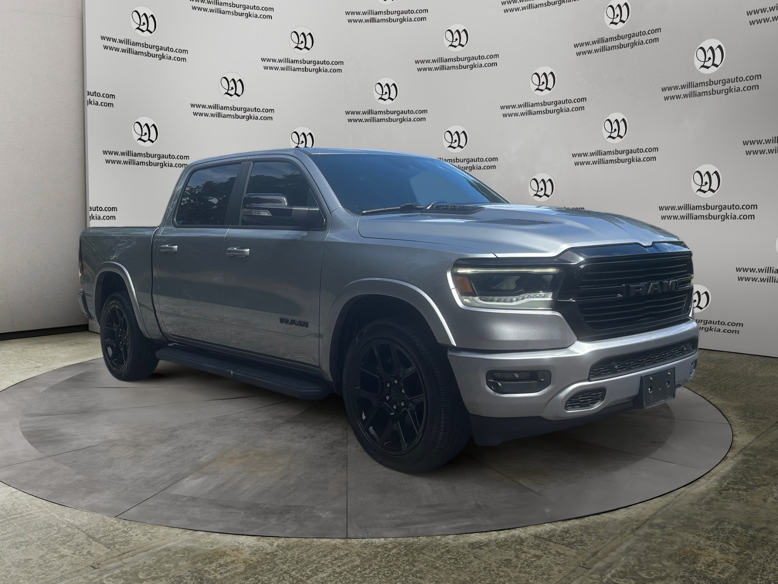 2022 Ram 1500 Laramie photo 3