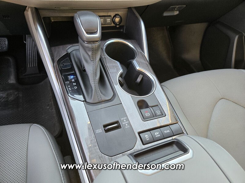 2021 Toyota Highlander Hybrid Platinum photo 25
