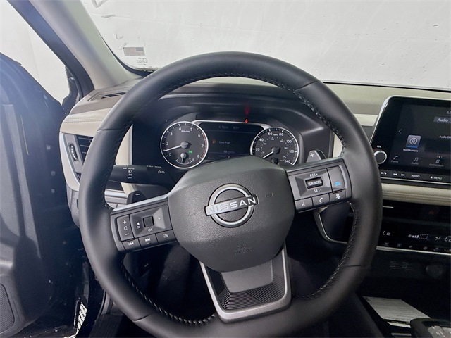 2025 Nissan Rogue SV photo 9