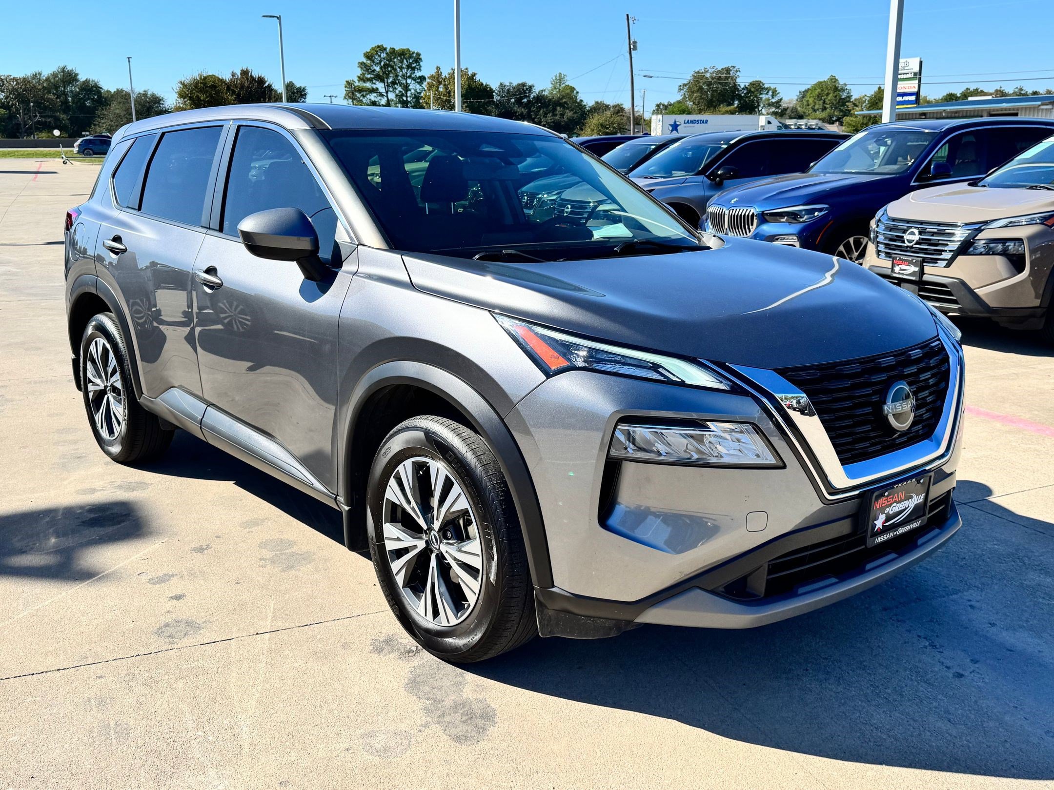 2023 Nissan Rogue SV photo 5