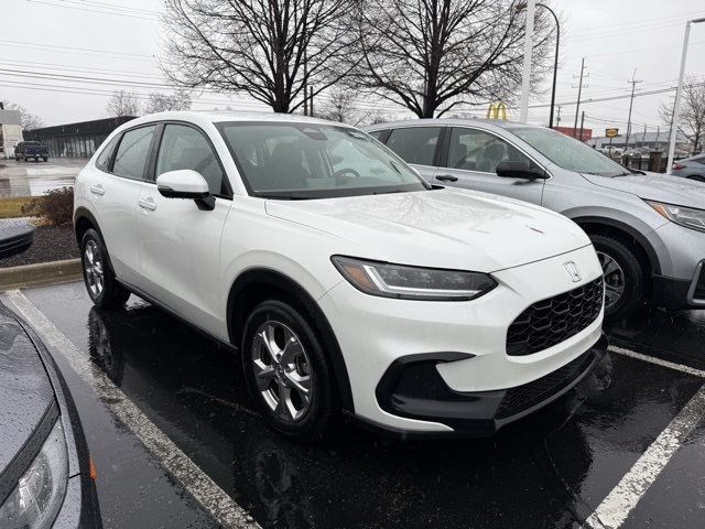 2025 Honda HR-V LX's photo