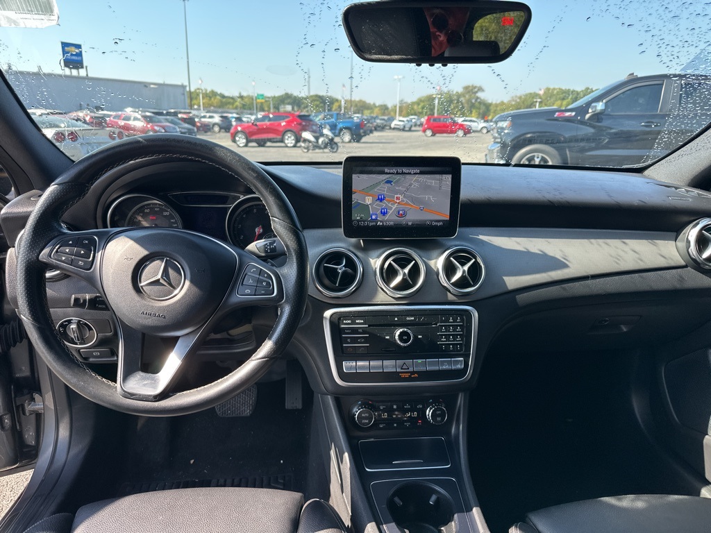 2018 Mercedes Benz GLA 250 4MATIC photo 16