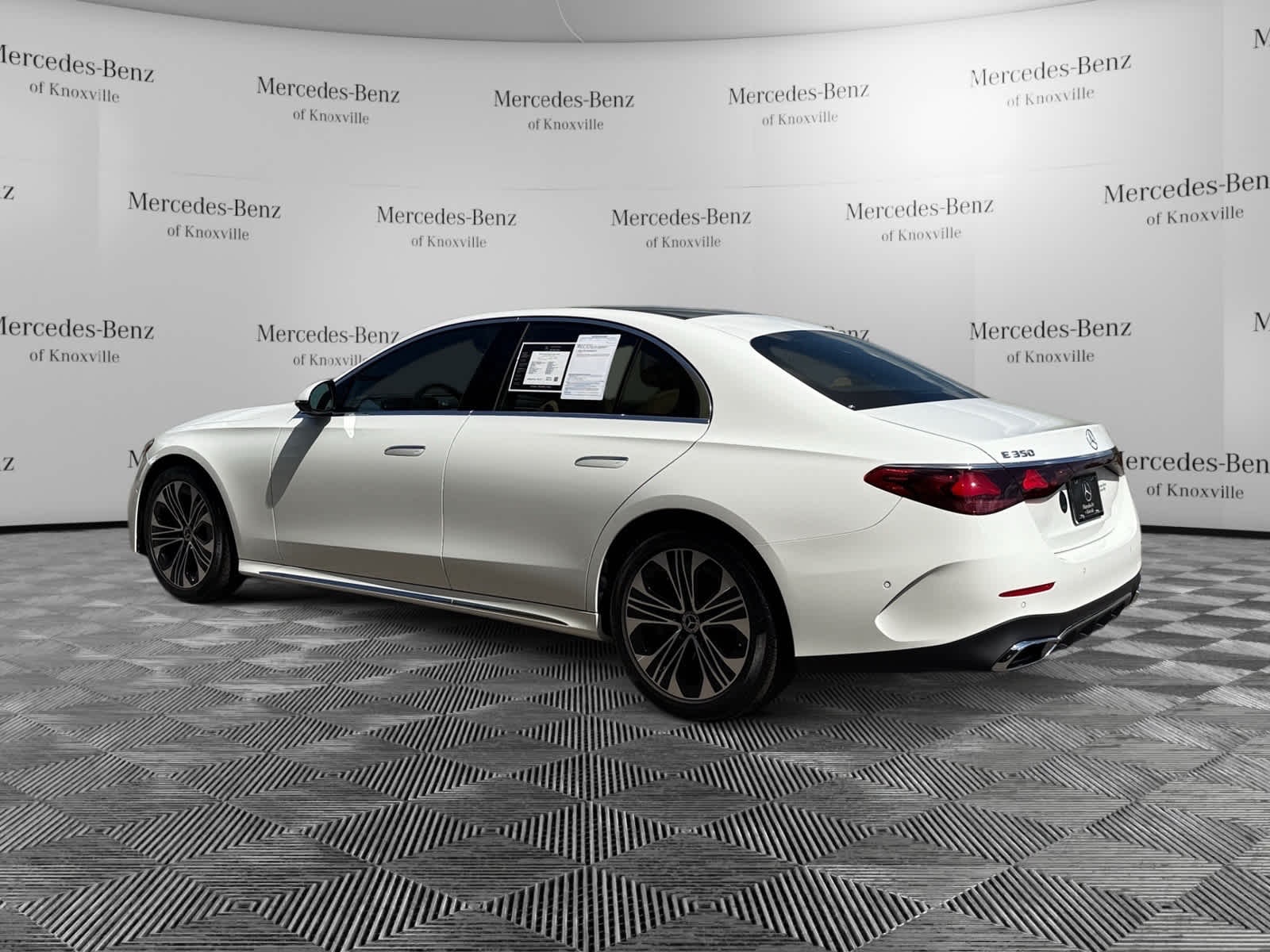 2025 Mercedes Benz E 350 photo 3