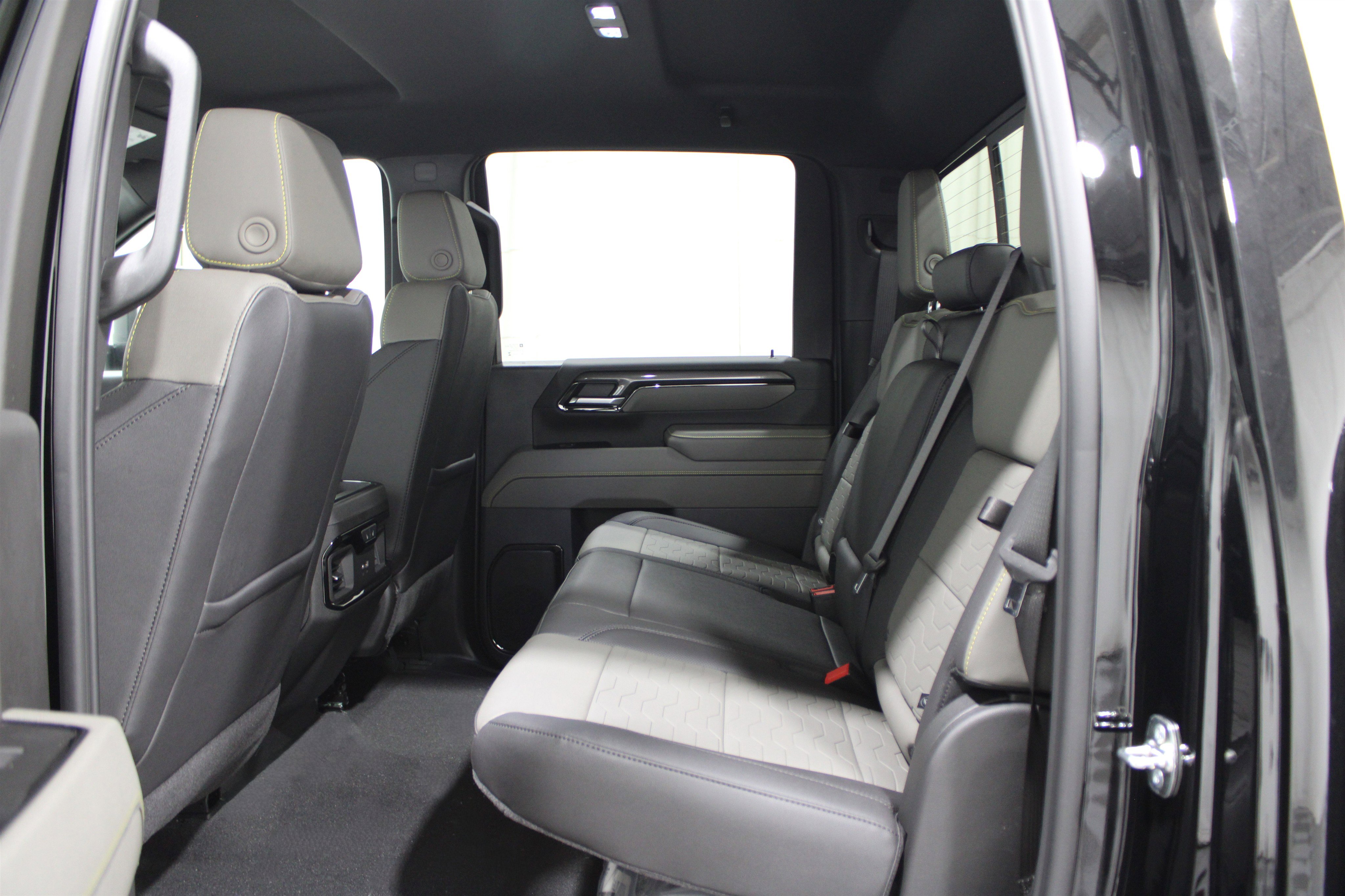 2025 Chevrolet Silverado 2500HD ZR2 photo 20