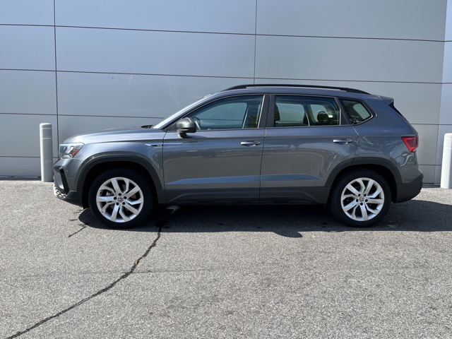 2023 Volkswagen Taos S photo 11